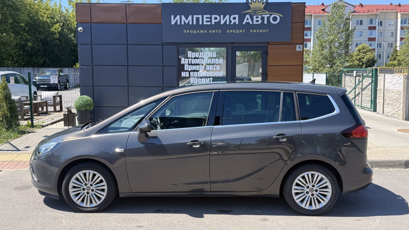 Opel Zafira фото 2
