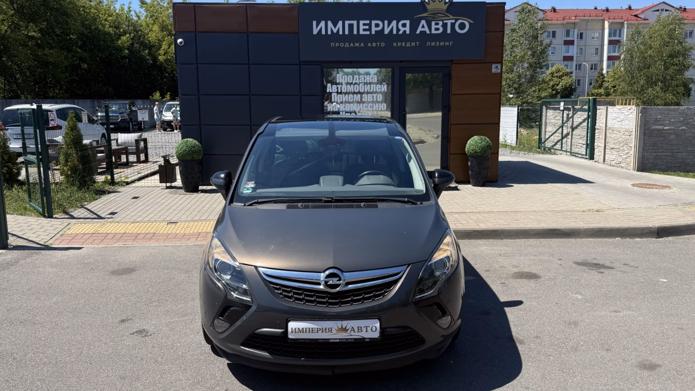 Opel Zafira фото 4