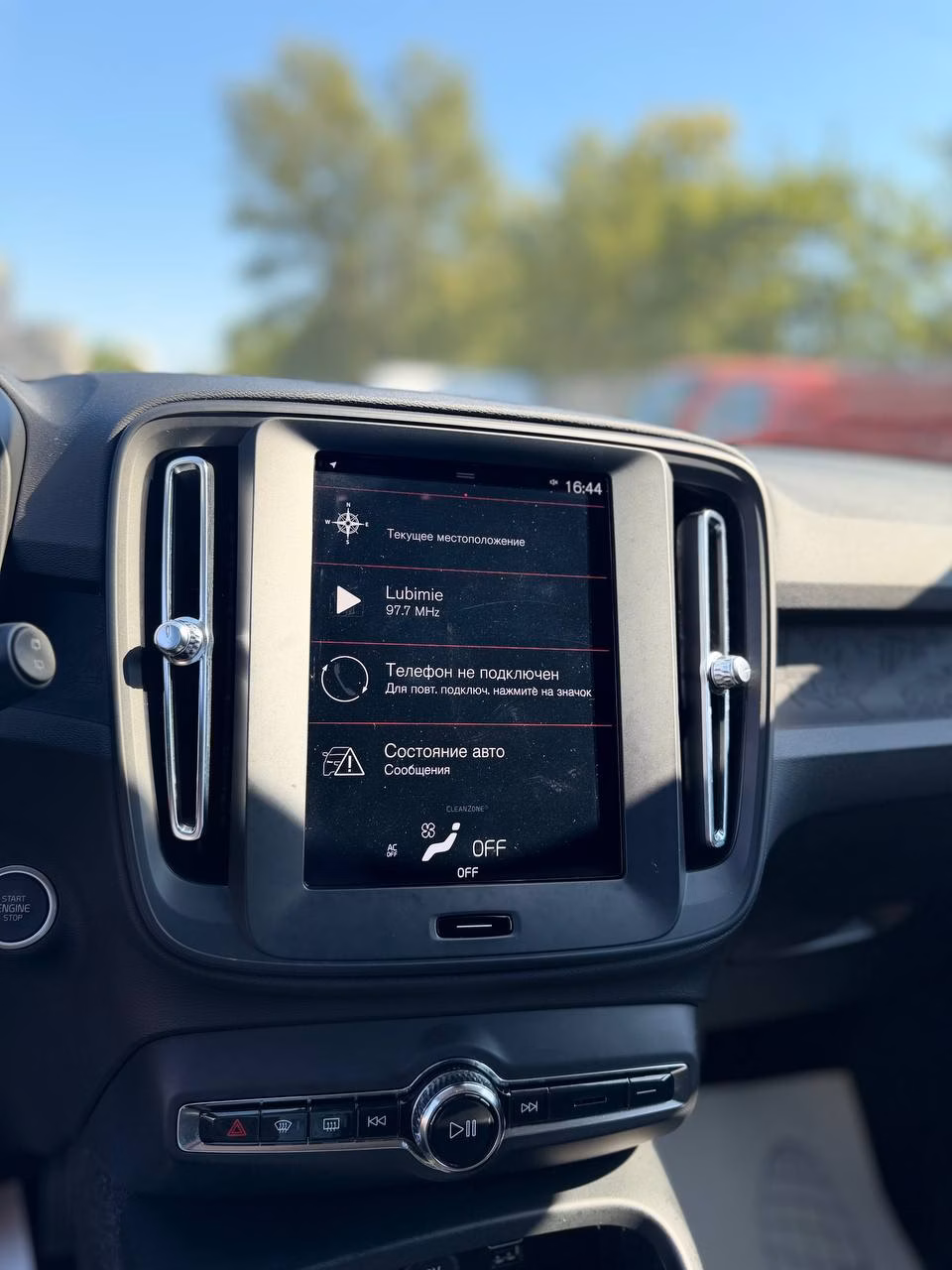 Volvo XC40 фото 15