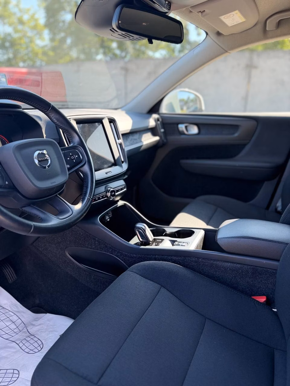 Volvo XC40 фото 11