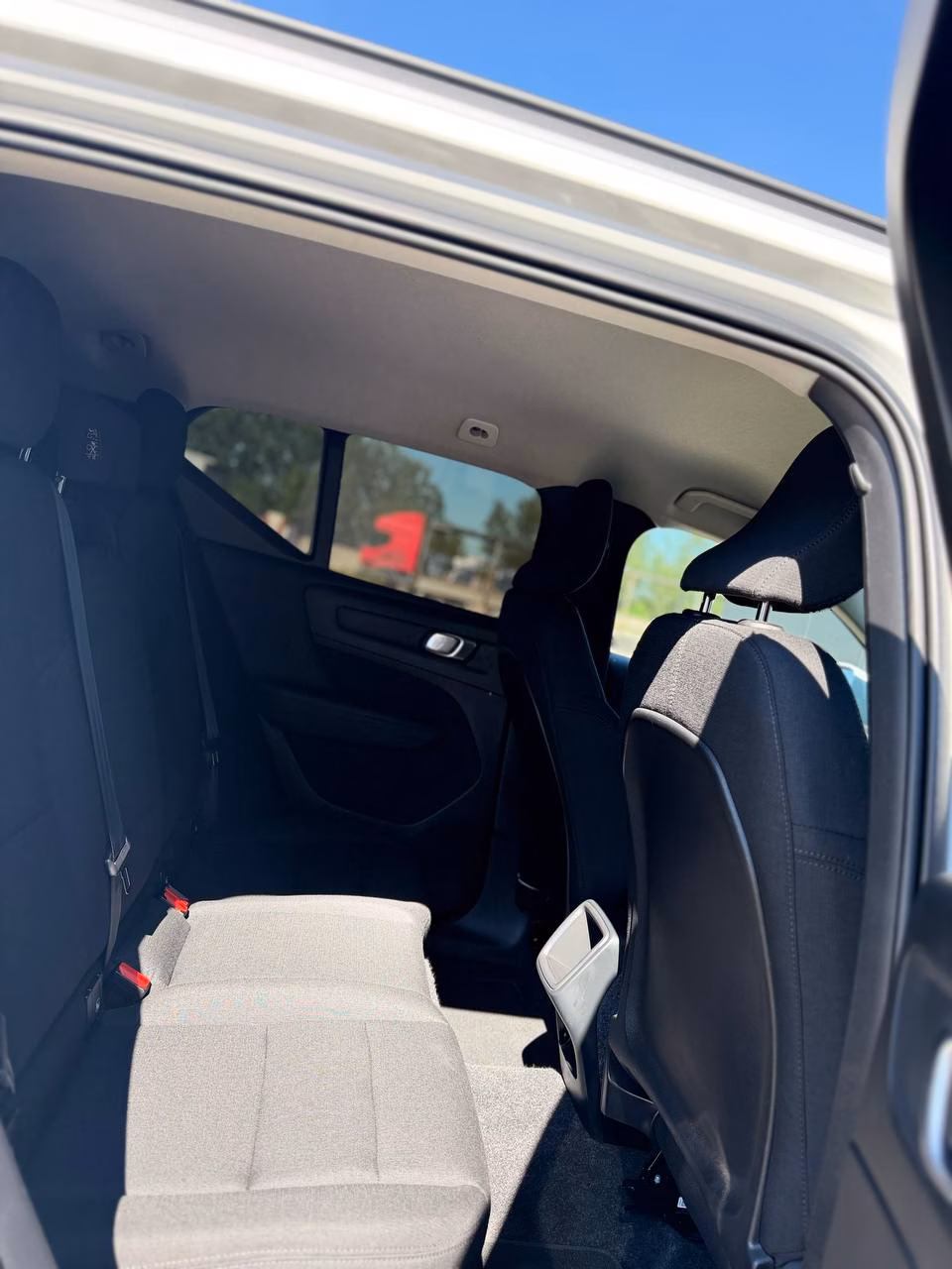 Volvo XC40 фото 13