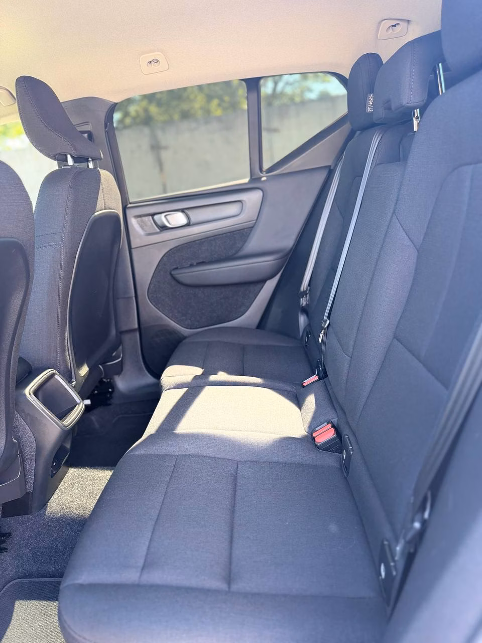 Volvo XC40 фото 14