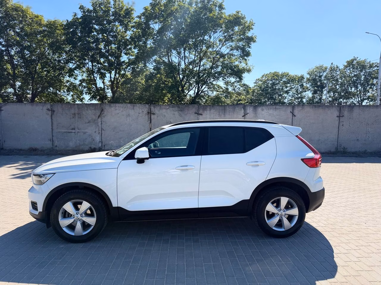 Volvo XC40 фото 5