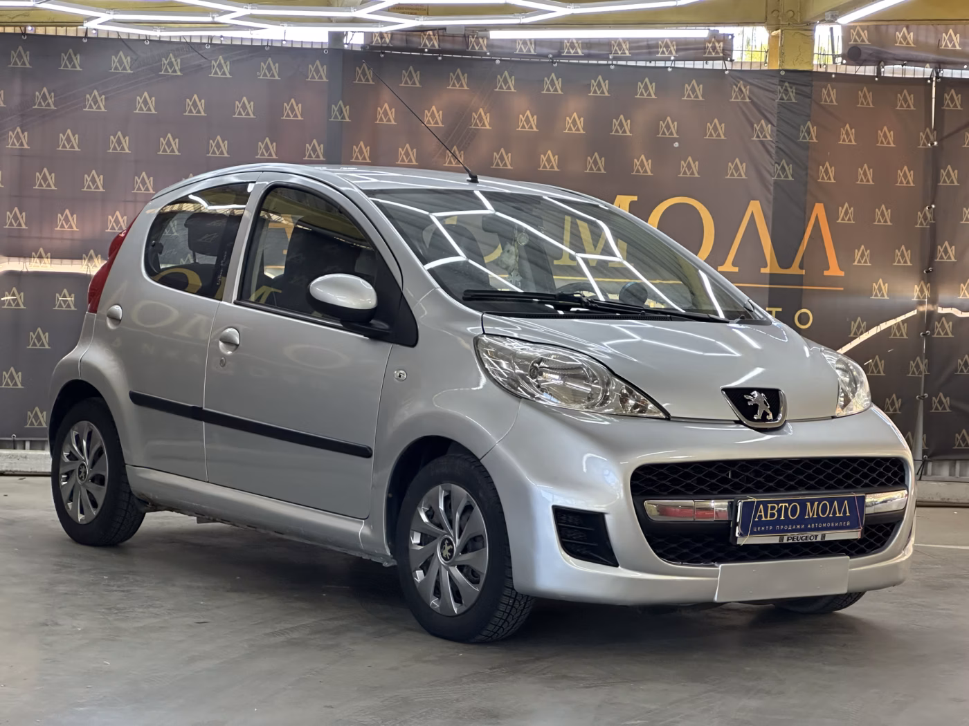 Peugeot 107 фото 4