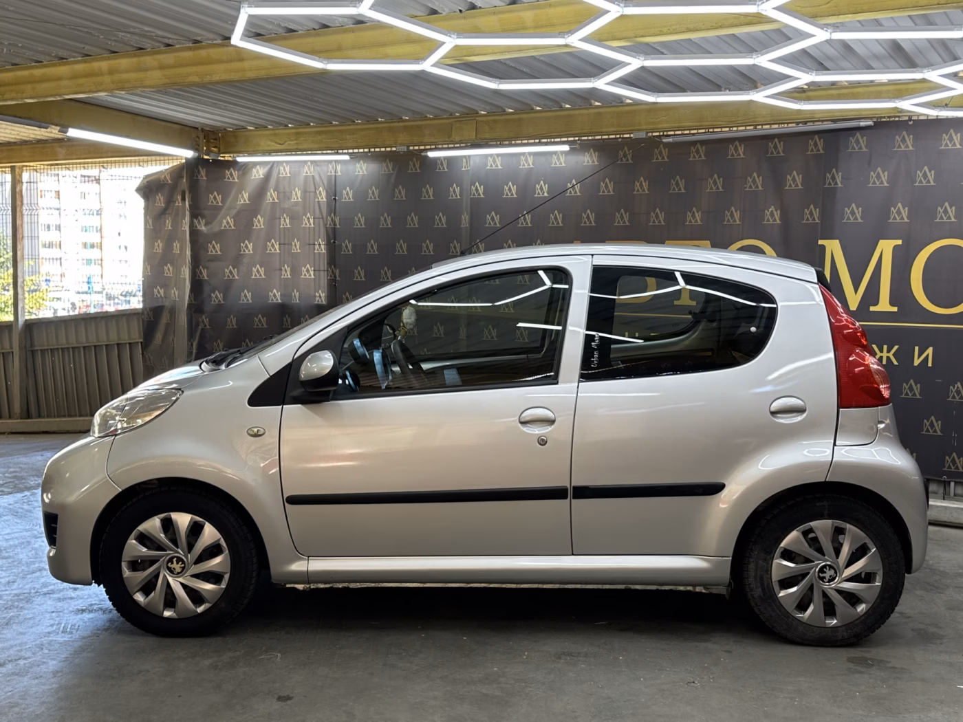 Peugeot 107 фото 5