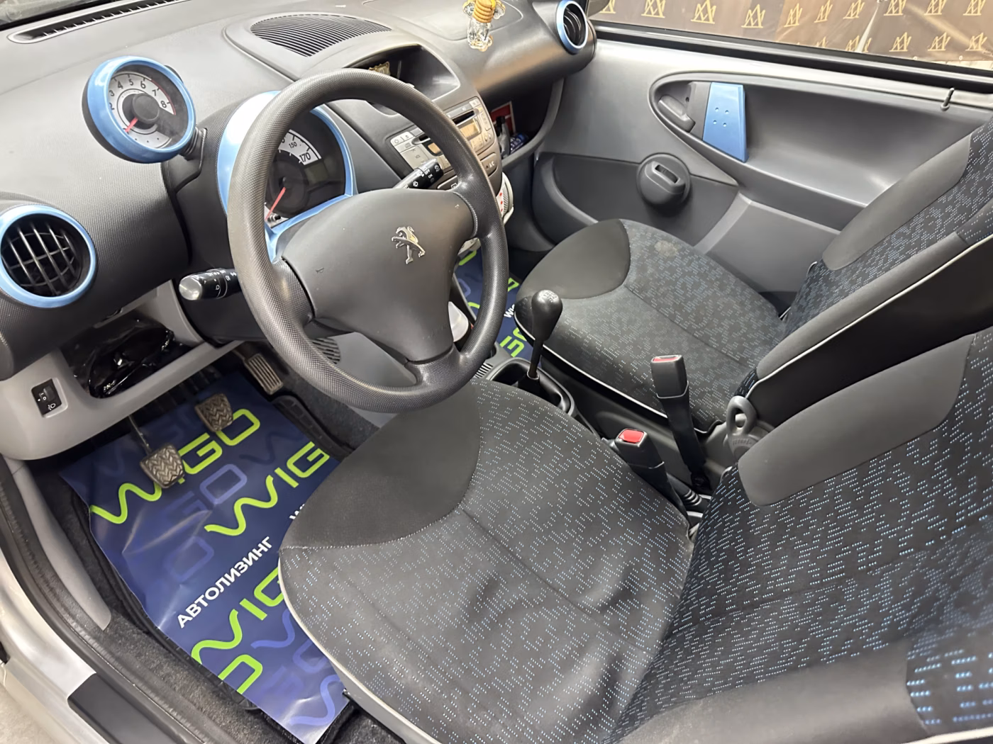 Peugeot 107 фото 17