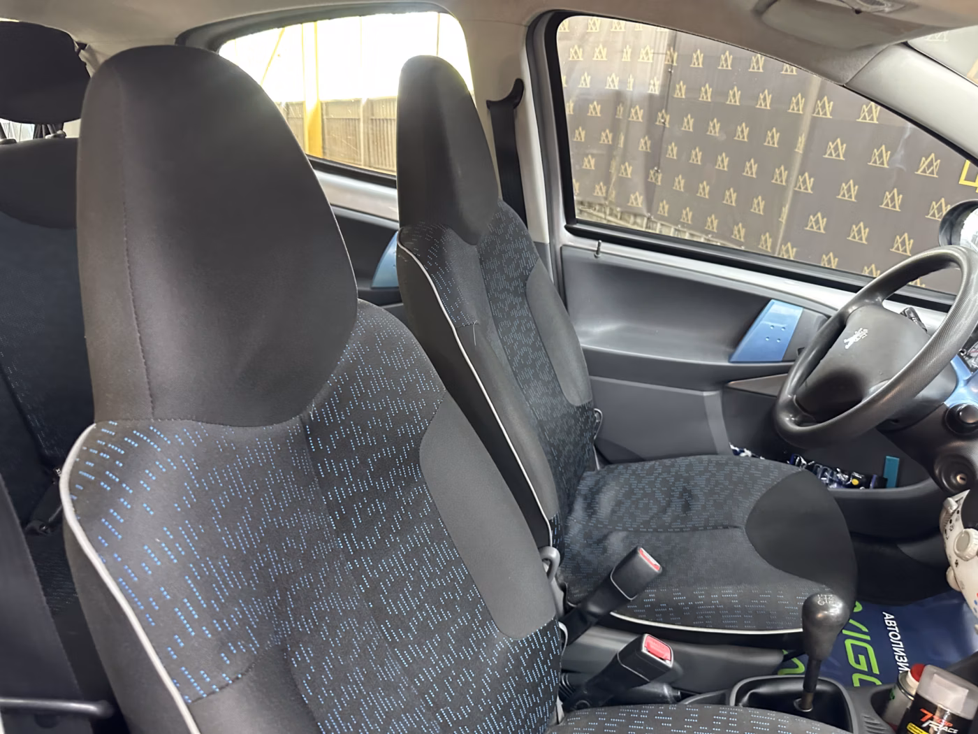 Peugeot 107 фото 19