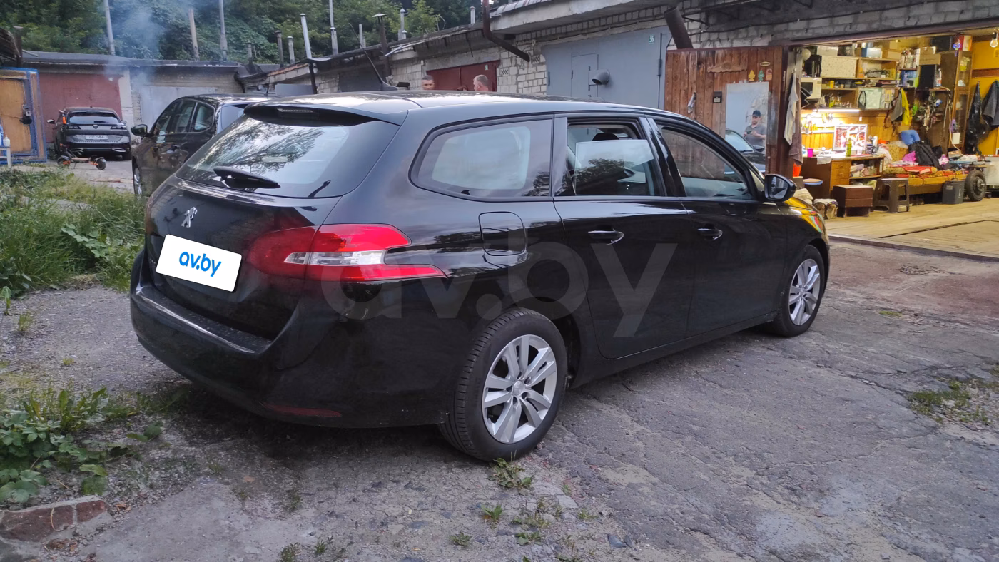 Peugeot 308 фото 3