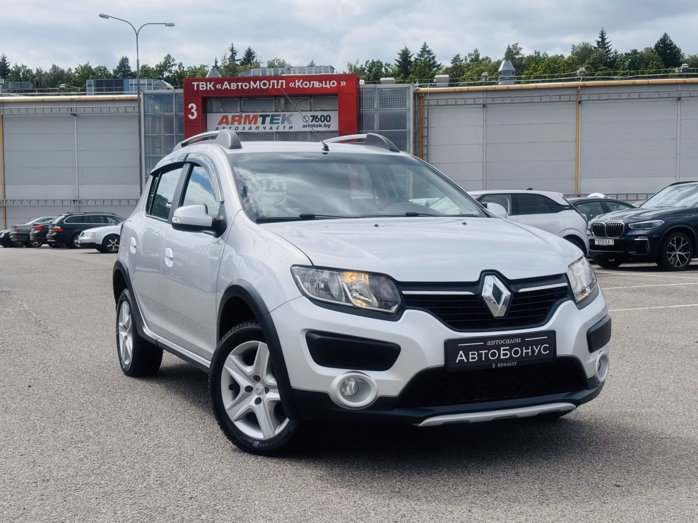 Renault Sandero фото 3