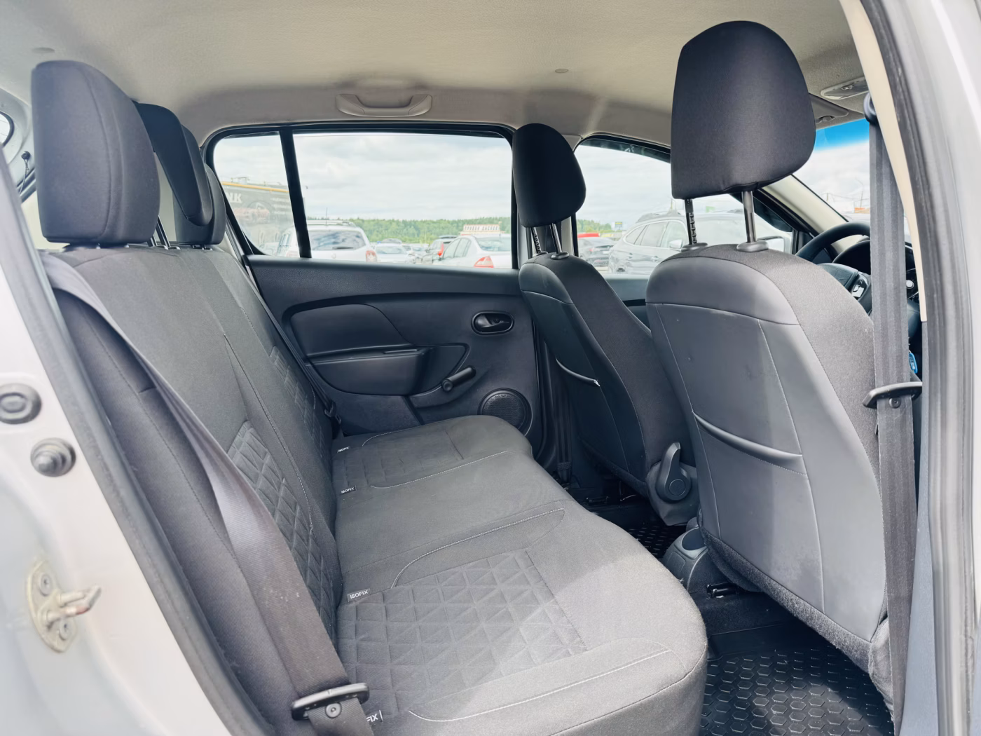 Renault Sandero фото 7