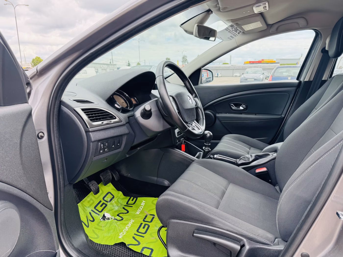 Renault Megane фото 5