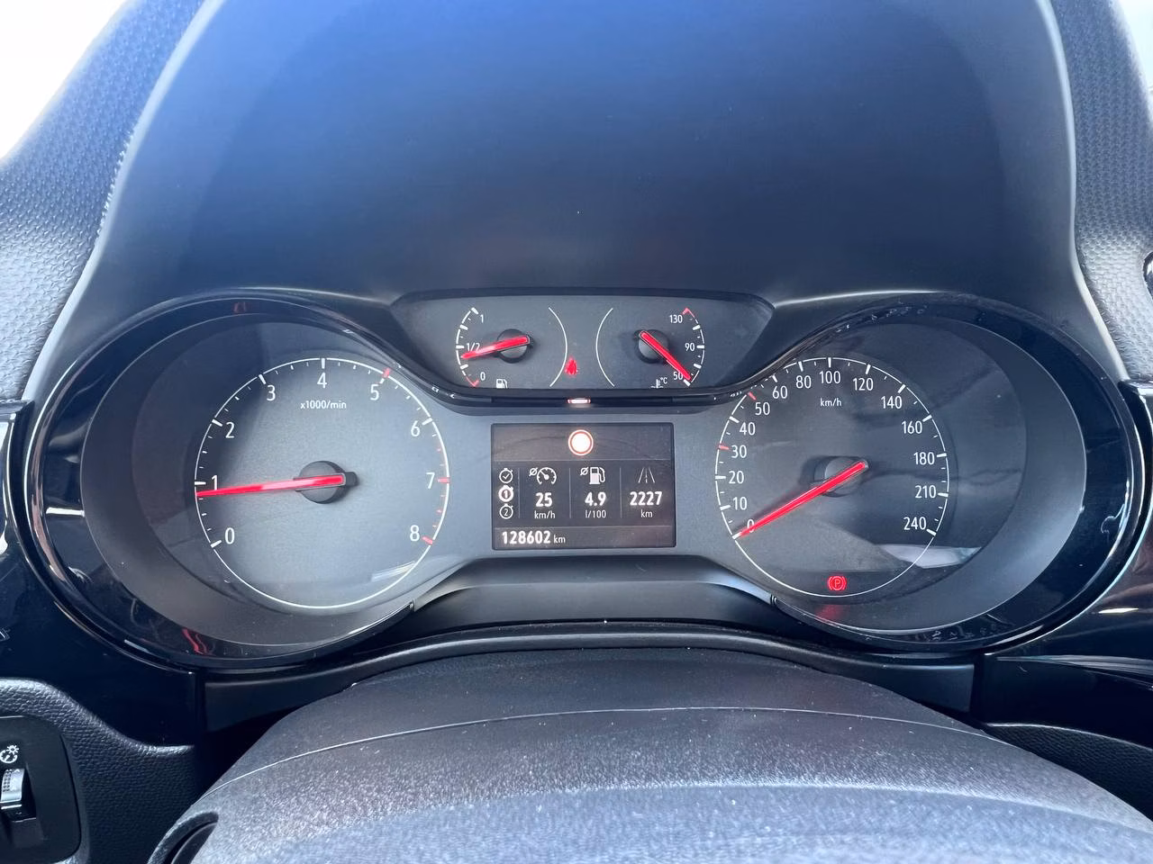 Opel Corsa фото 11
