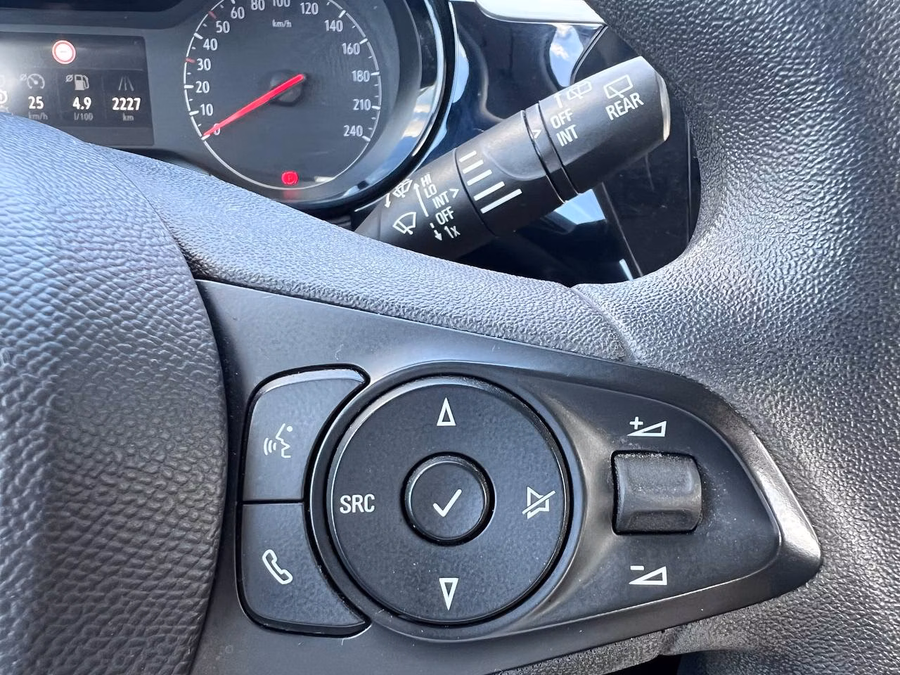 Opel Corsa фото 13