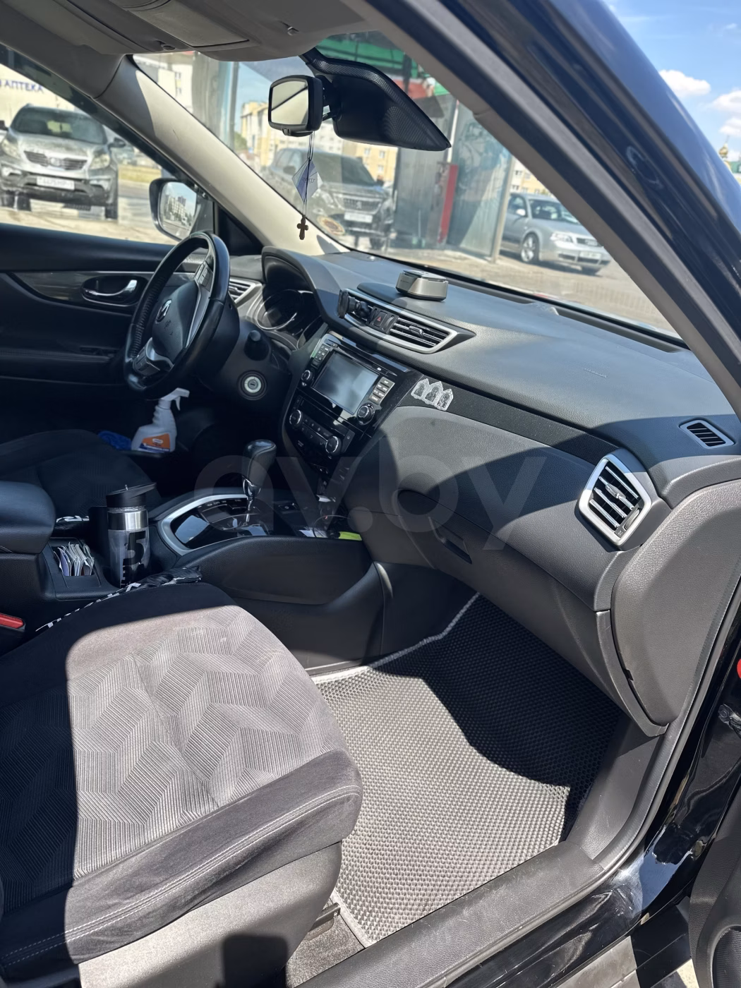 Nissan X-Trail фото 12