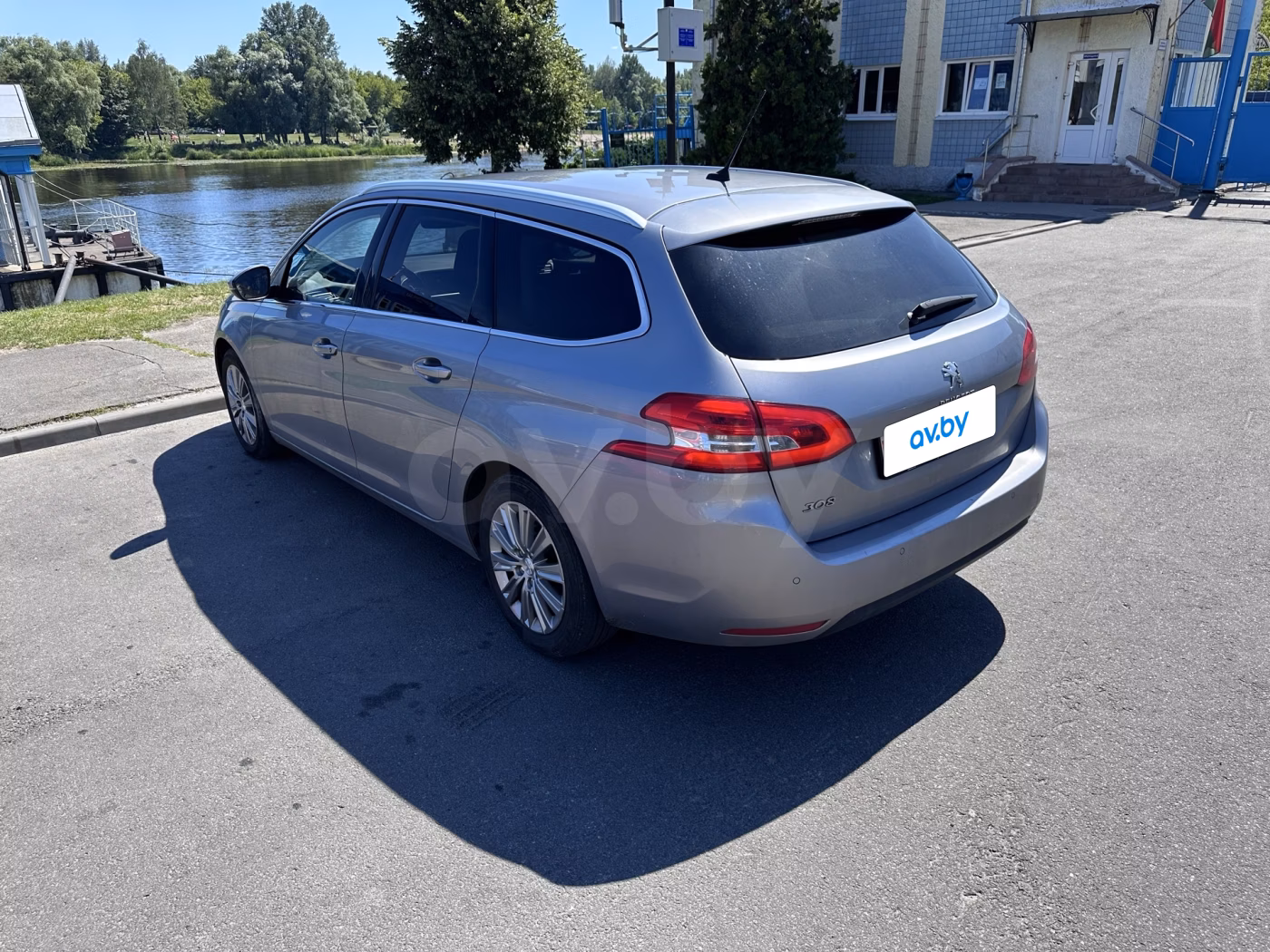 Peugeot 308 фото 9