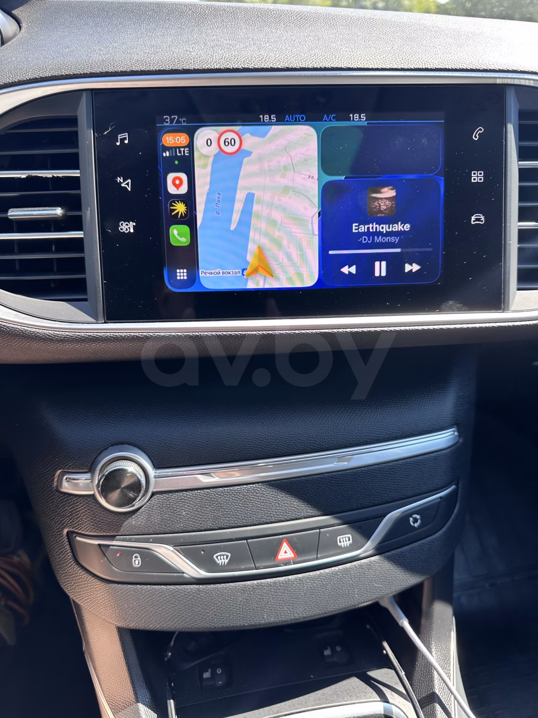 Peugeot 308 фото 10