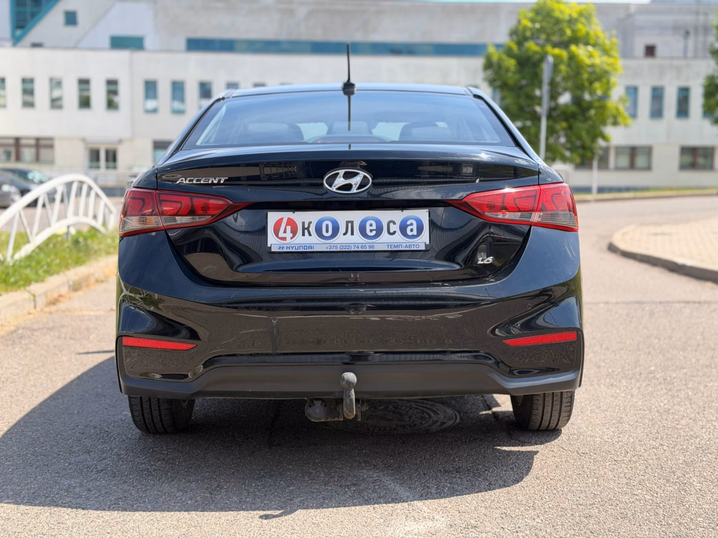 Hyundai Accent фото 5