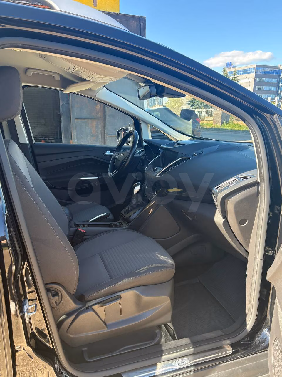 Ford C-MAX фото 11