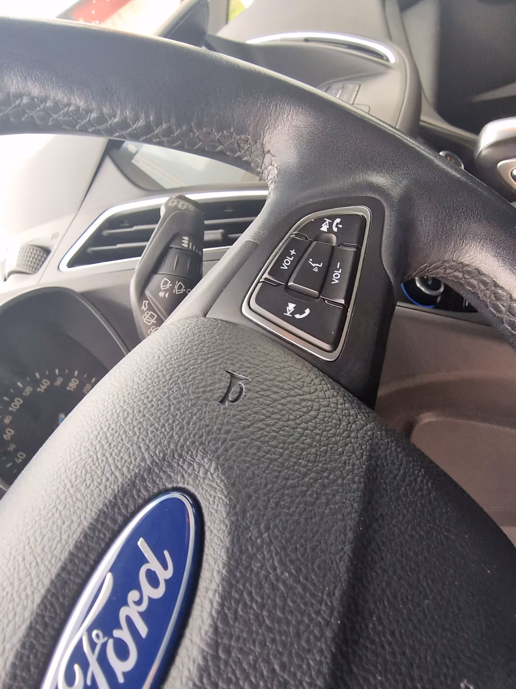 Ford C-MAX фото 17