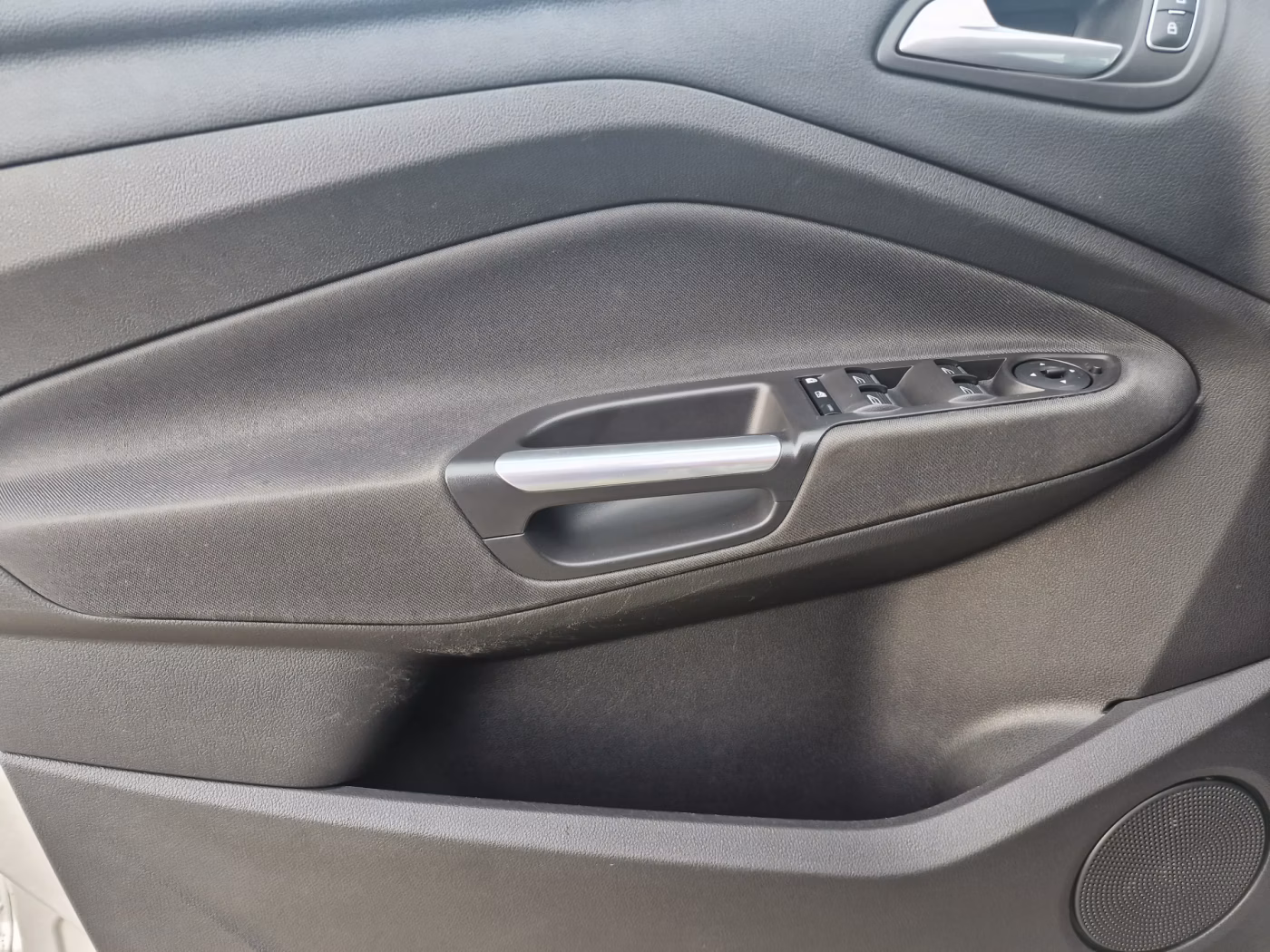 Ford C-MAX фото 24