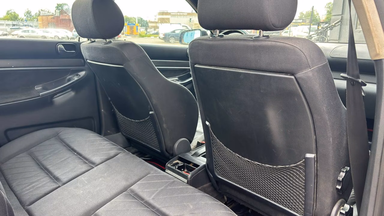 Audi A4 фото 10