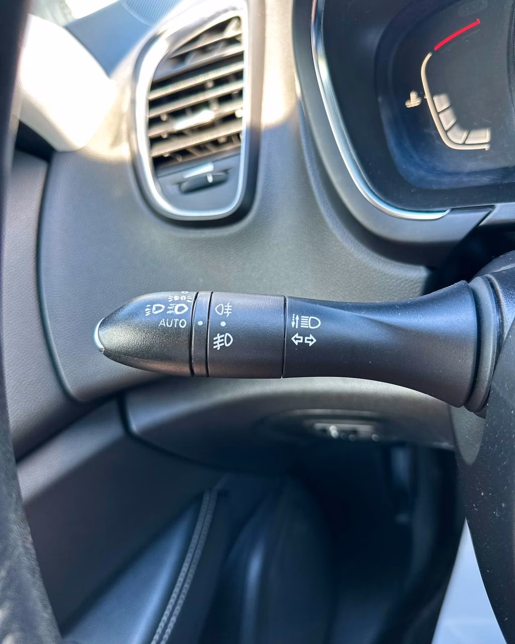 Renault Scenic фото 14
