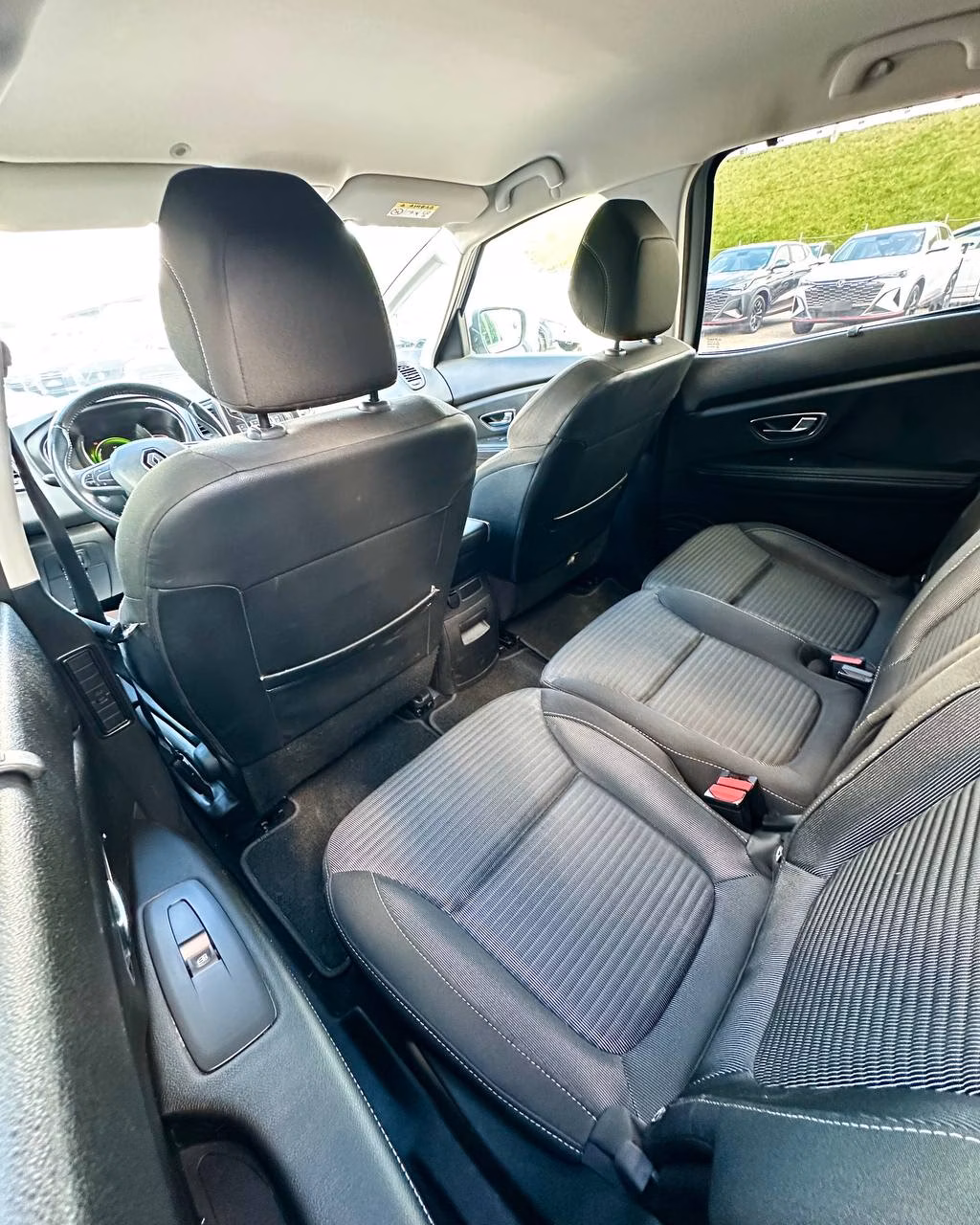 Renault Scenic фото 17