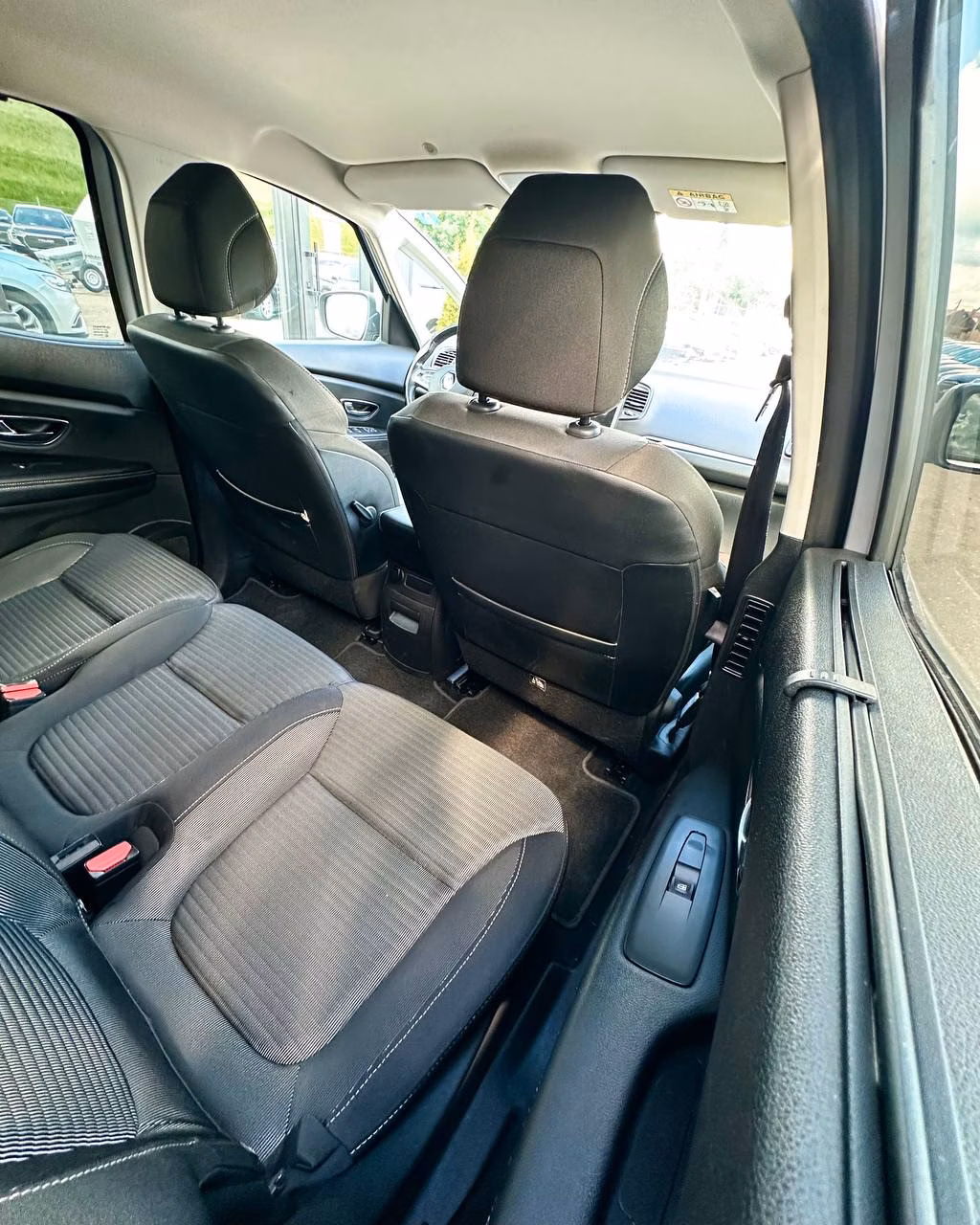 Renault Scenic фото 18