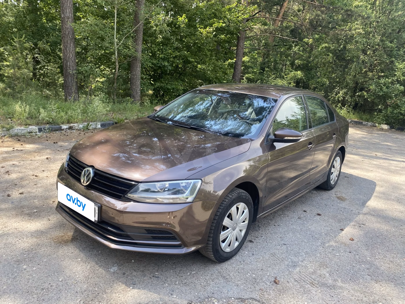 Volkswagen Jetta фото 2