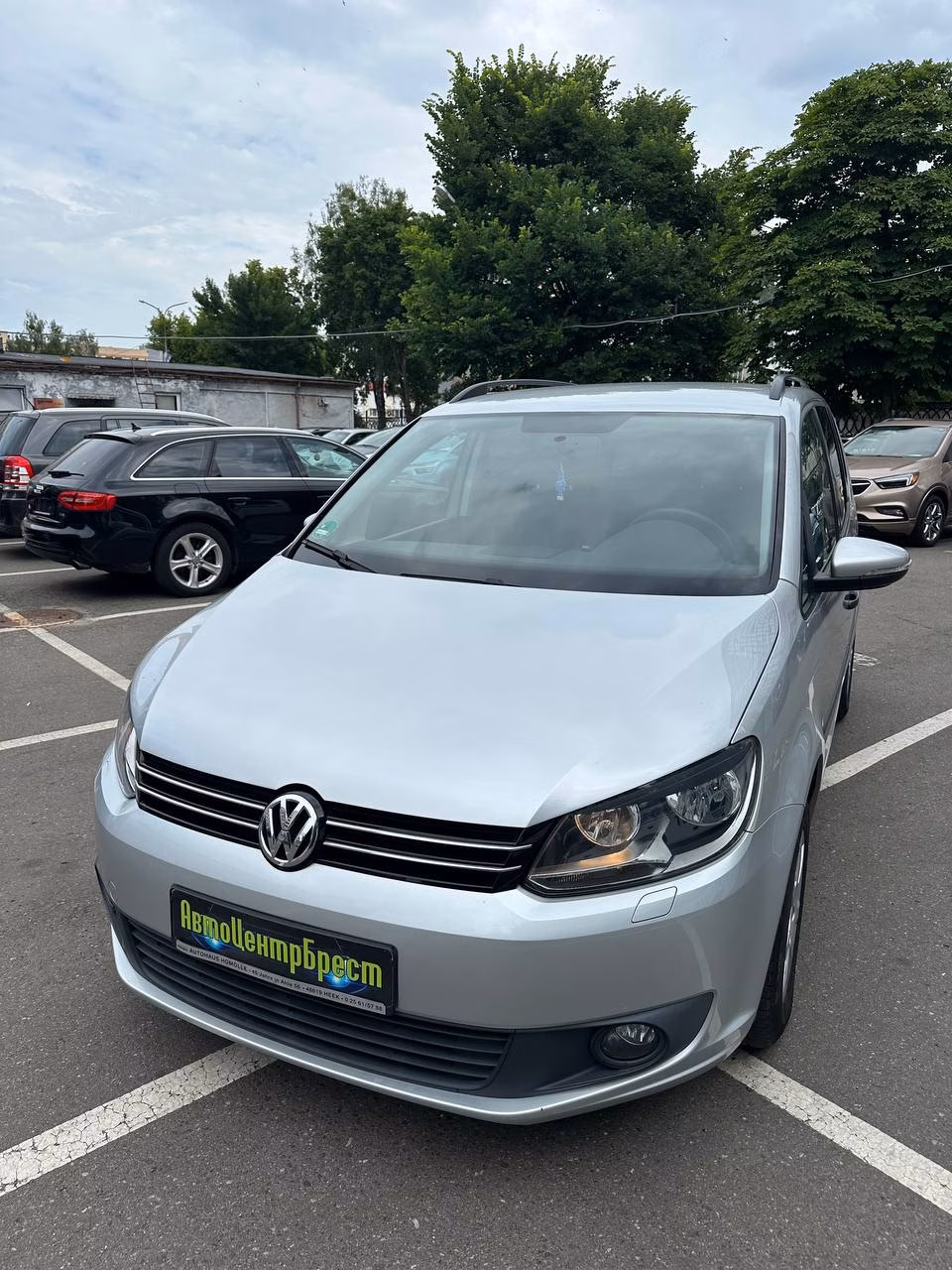 Volkswagen Touran фото 3