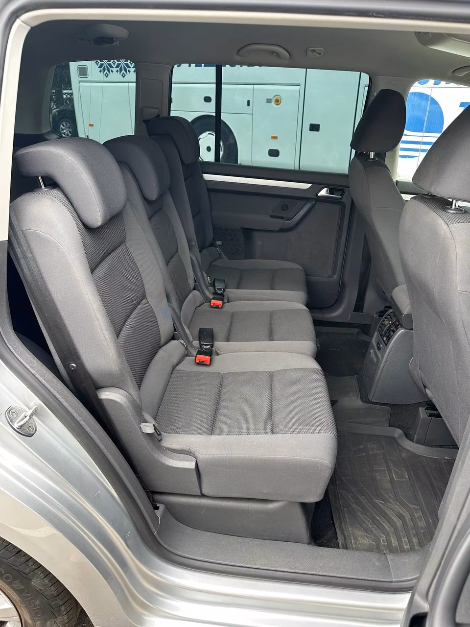 Volkswagen Touran фото 25
