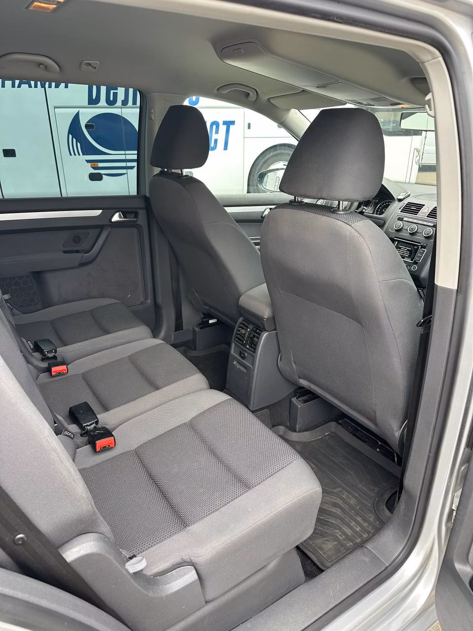 Volkswagen Touran фото 23