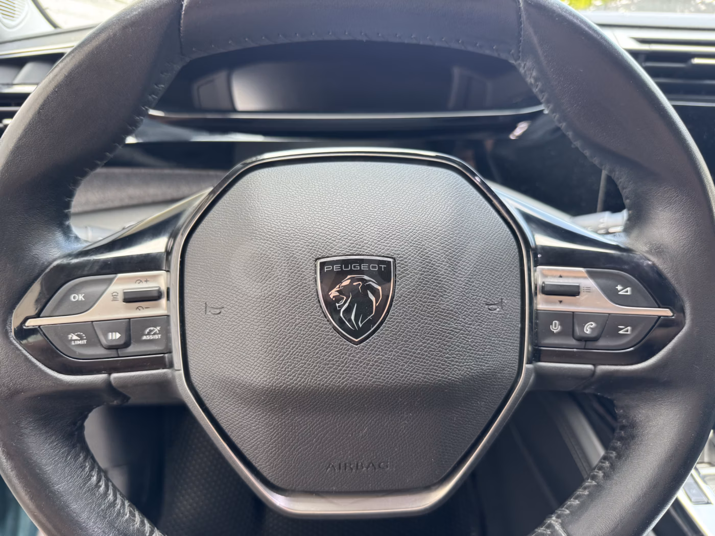 Peugeot 308 фото 14