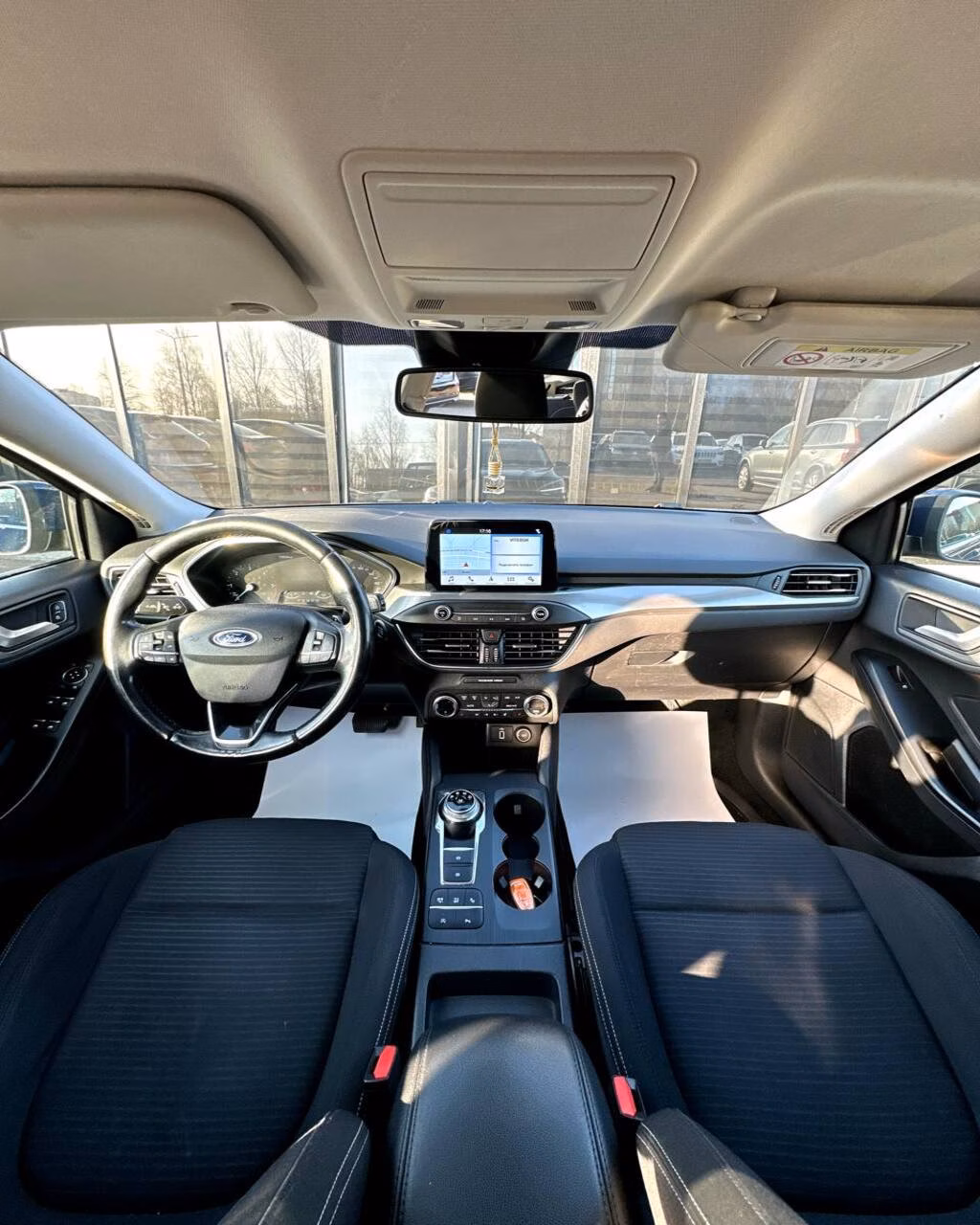 Ford Focus фото 10
