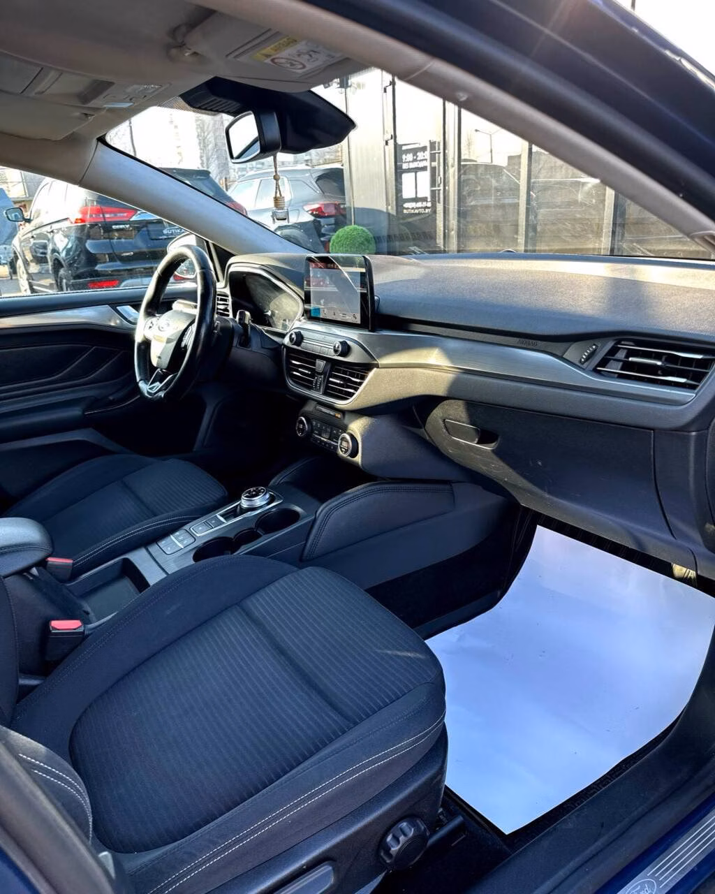 Ford Focus фото 11