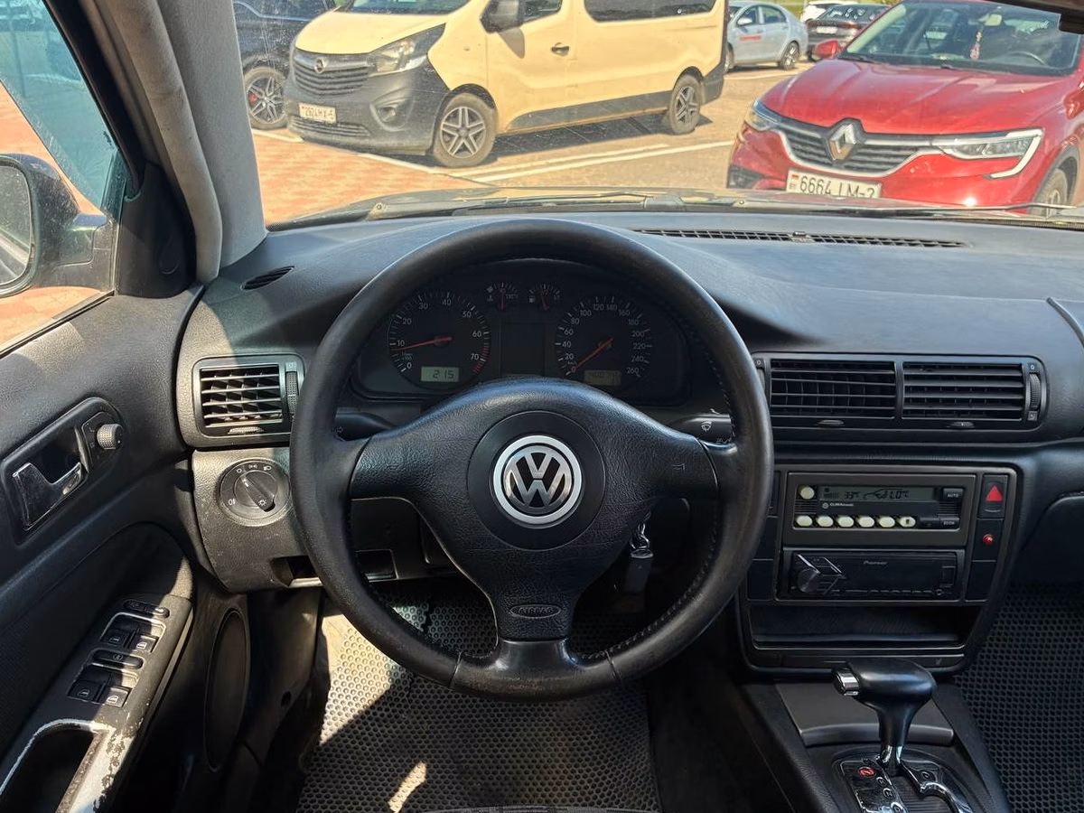 Volkswagen Passat фото 16