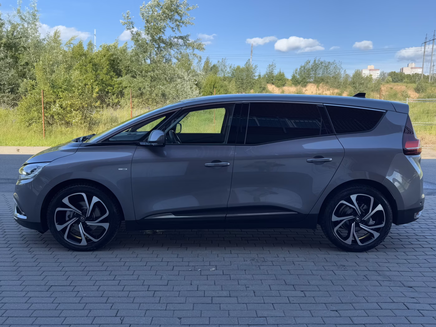 Renault Grand Scenic фото 6