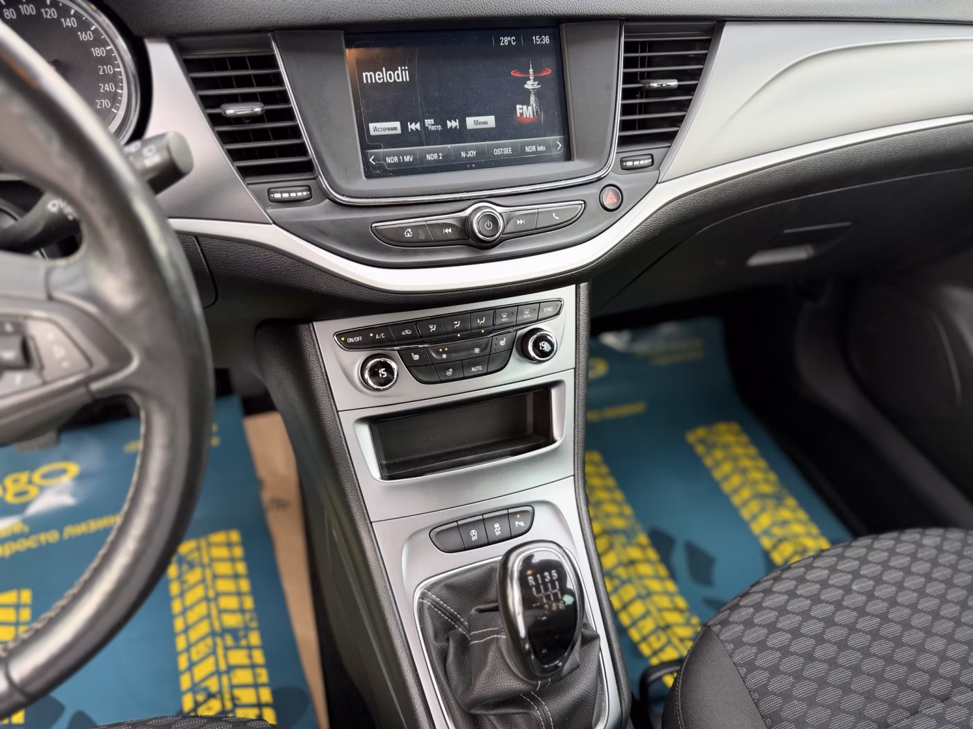 Opel Astra фото 19