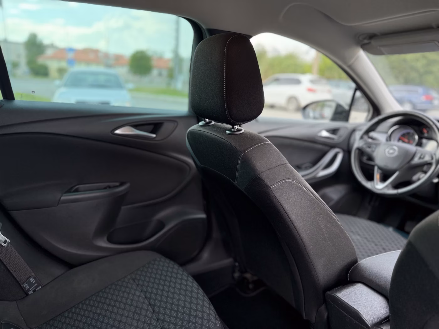 Opel Astra фото 24