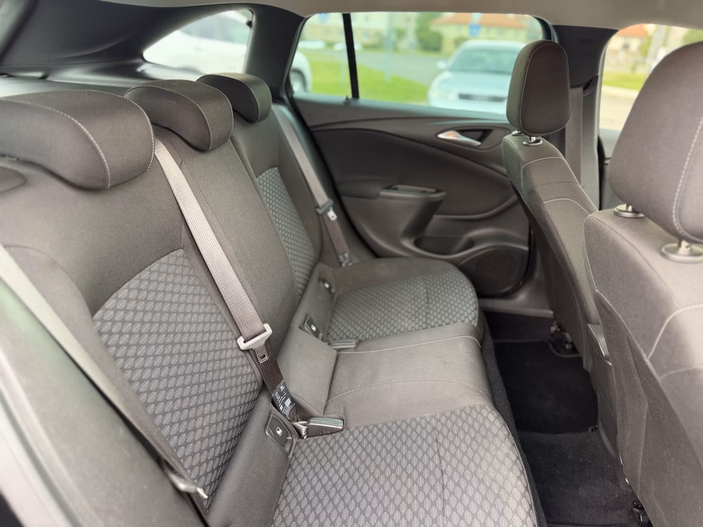 Opel Astra фото 26