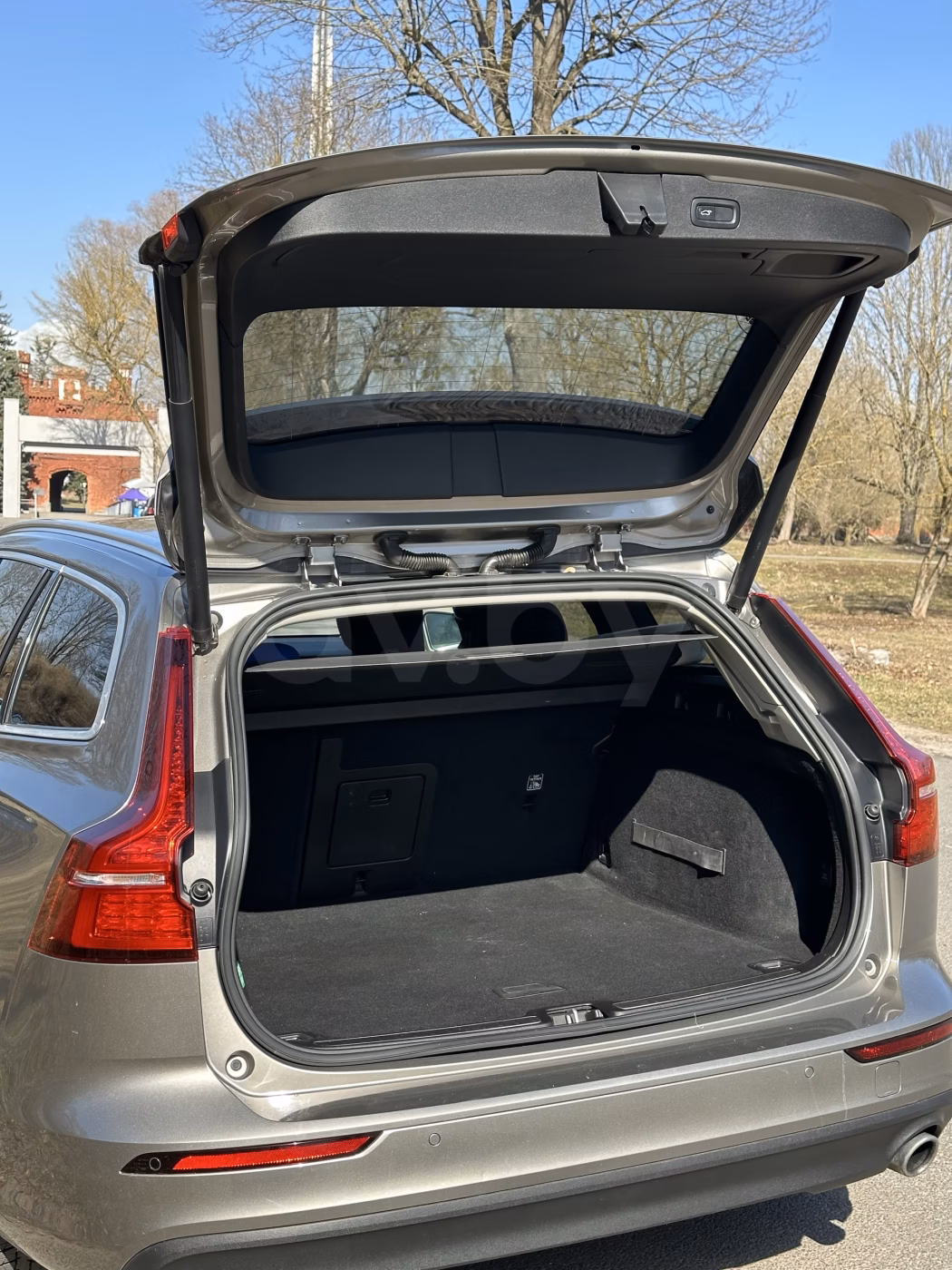 Volvo V60 фото 6