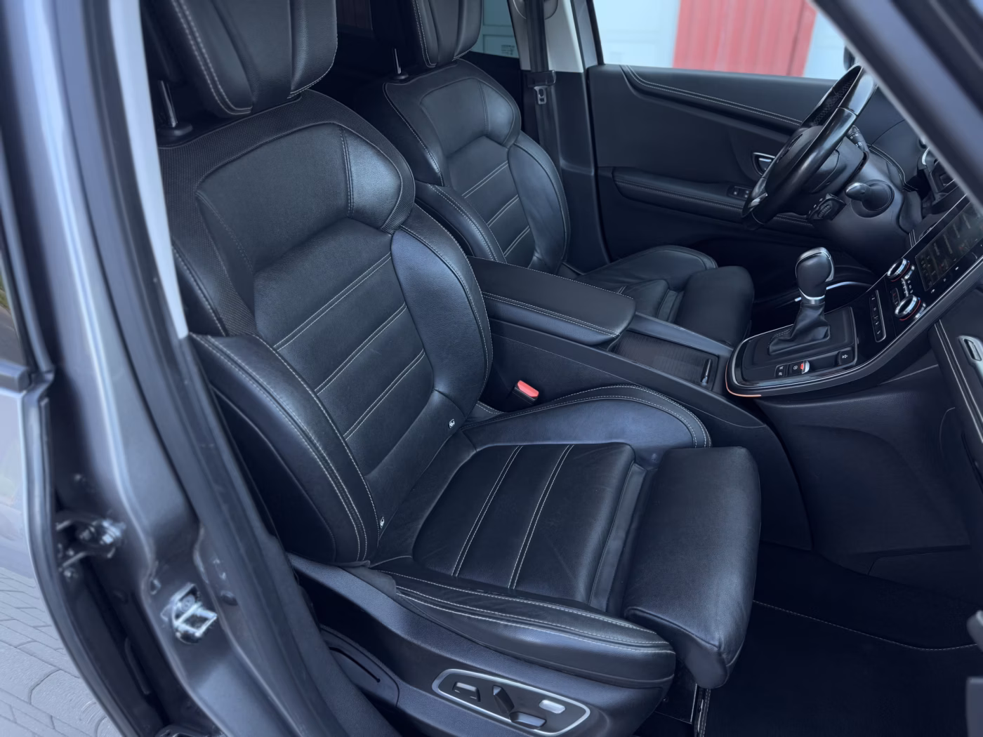Renault Grand Scenic фото 25