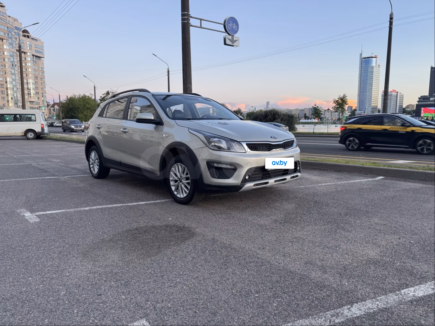 Kia Rio X (X-Line)
