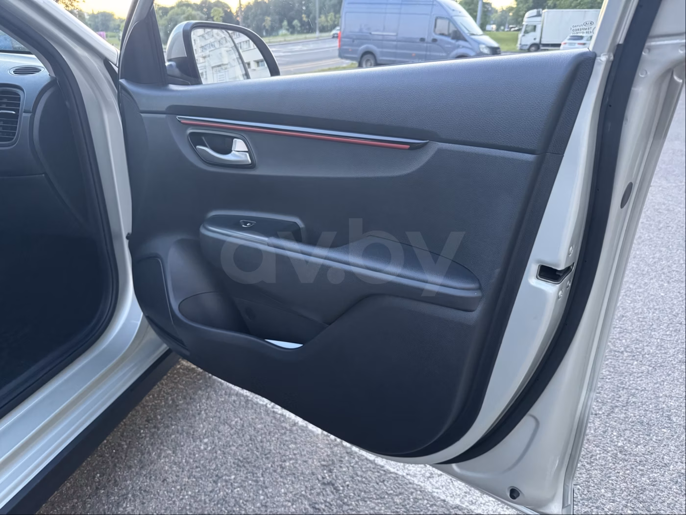 Kia Rio X (X-Line) фото 15