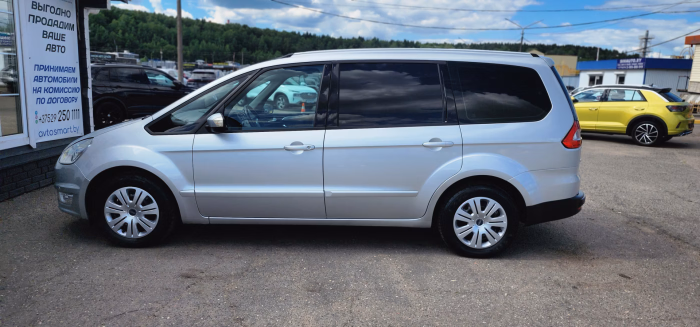 Ford Galaxy фото 3