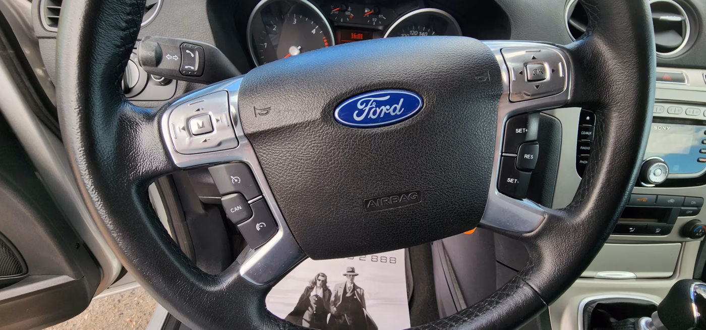 Ford Galaxy фото 7