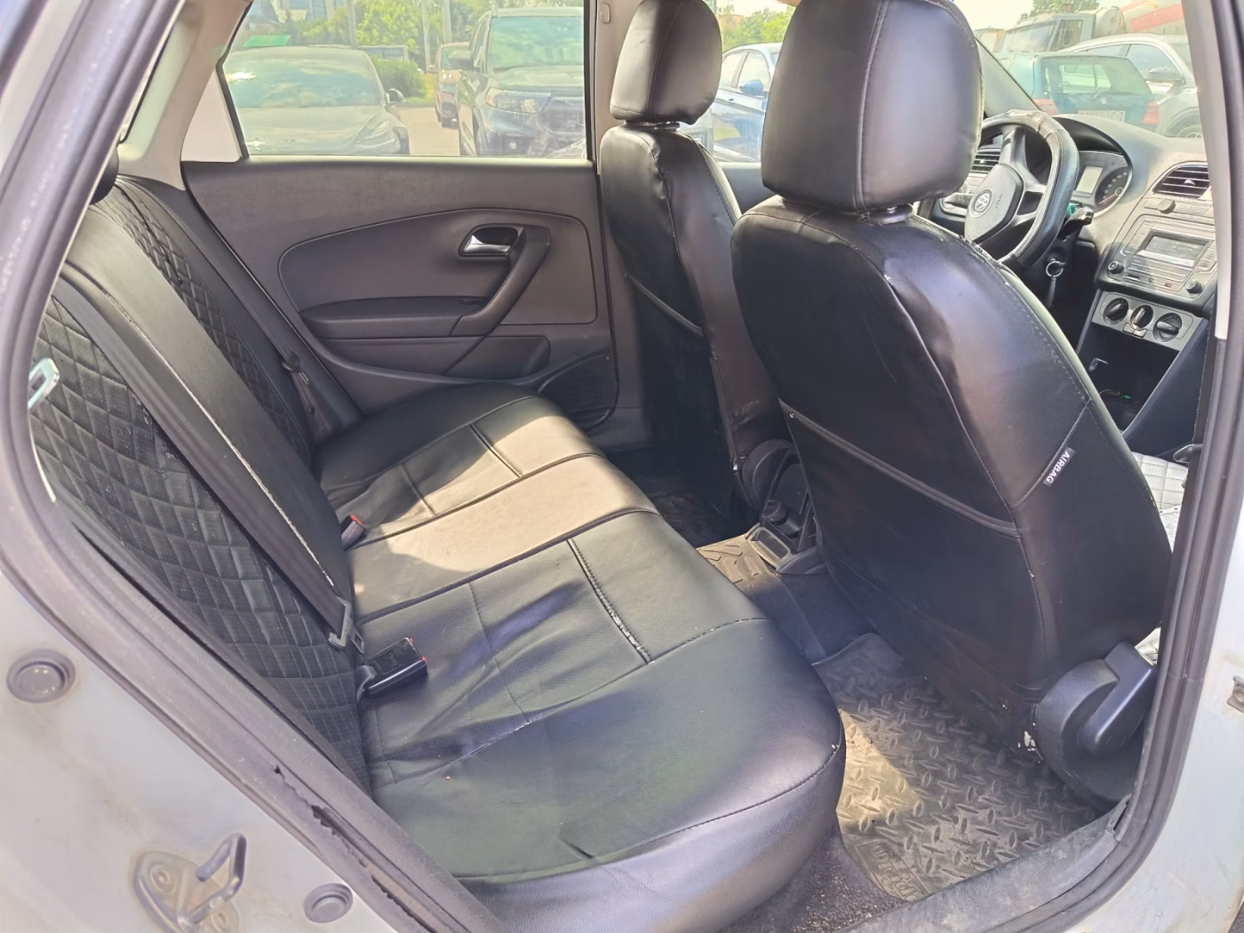 Volkswagen Polo Sedan фото 15
