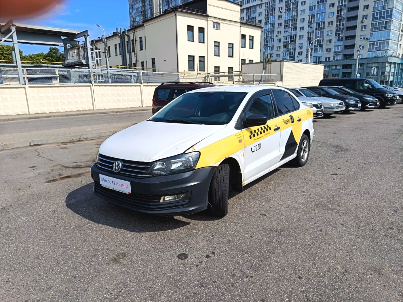 Volkswagen Polo Sedan фото 3