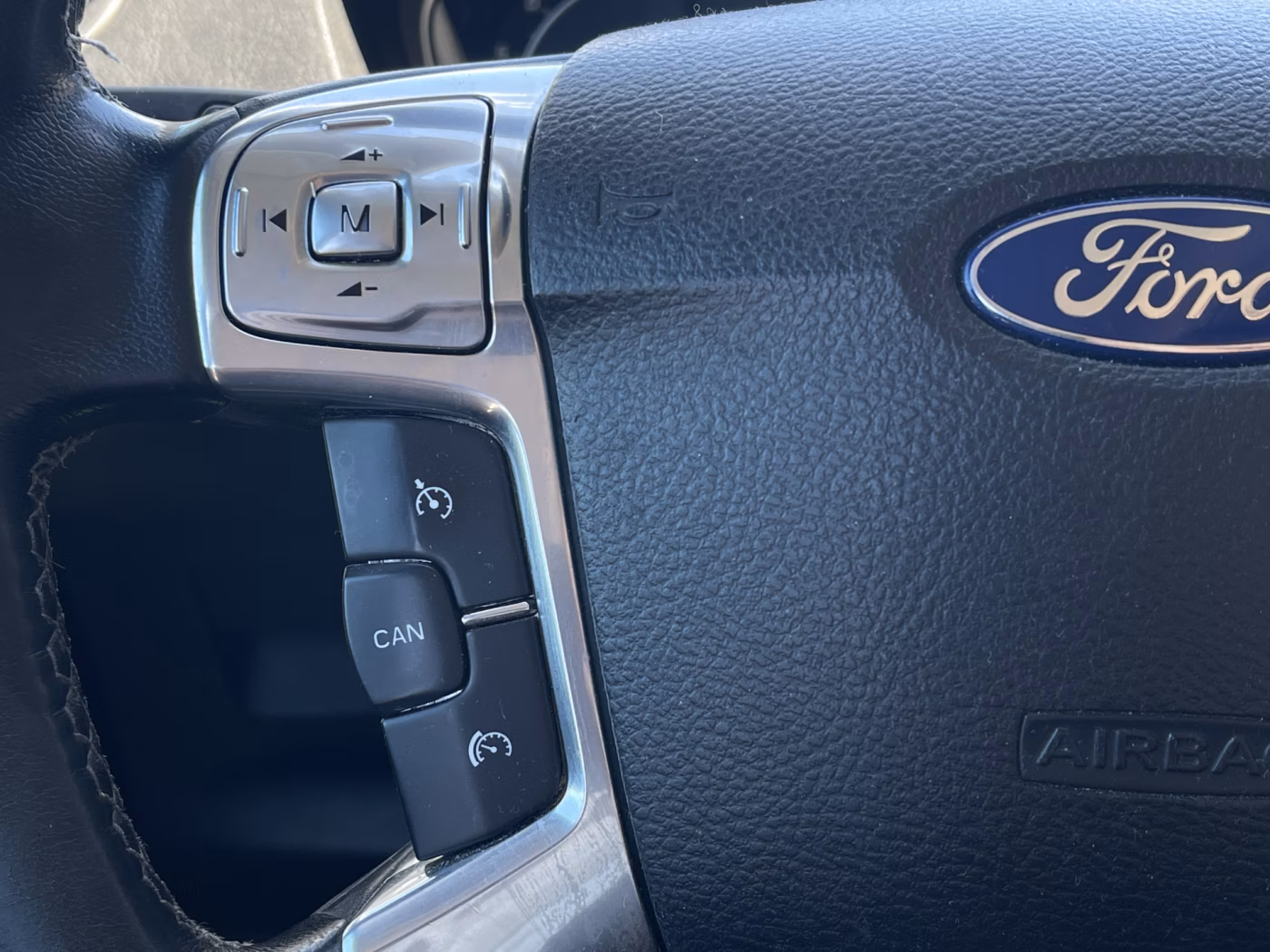 Ford Galaxy фото 23