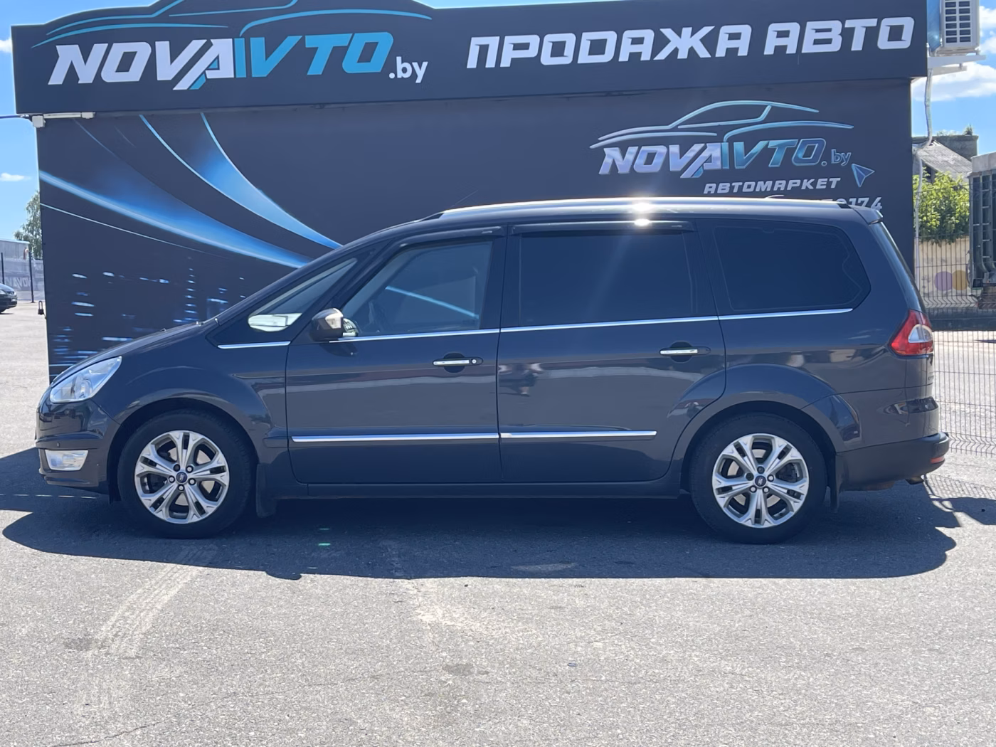 Ford Galaxy фото 8